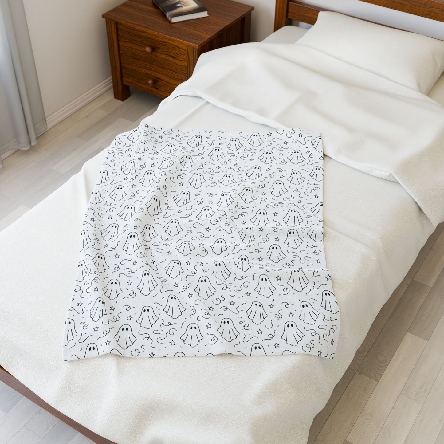 Cozy Ghost Velveteen Plush Blanket