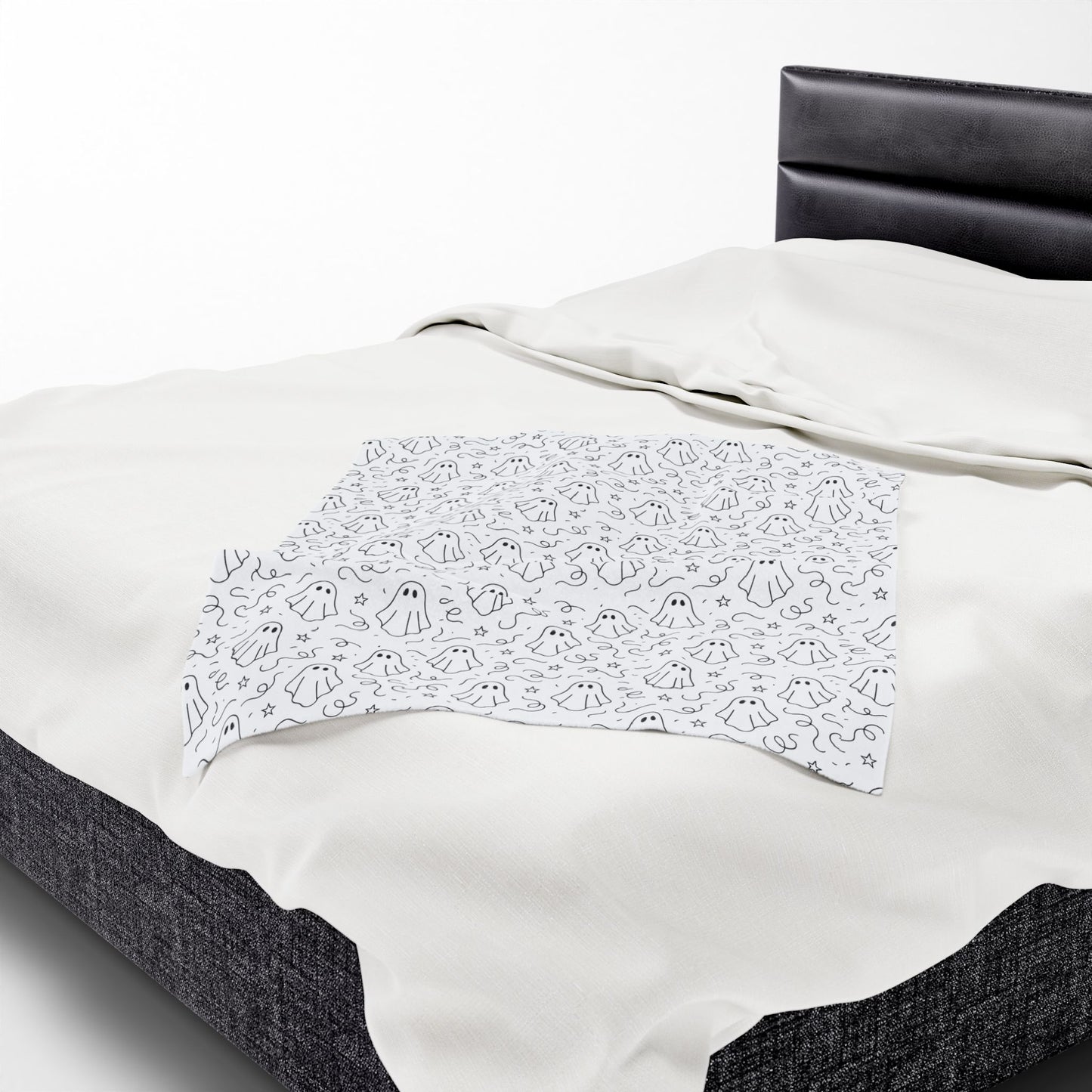 Cozy Ghost Velveteen Plush Blanket