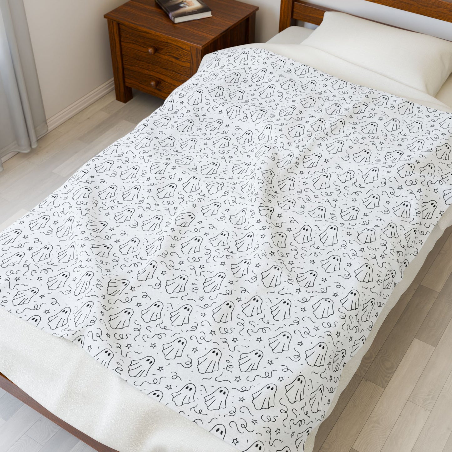 Cozy Ghost Velveteen Plush Blanket